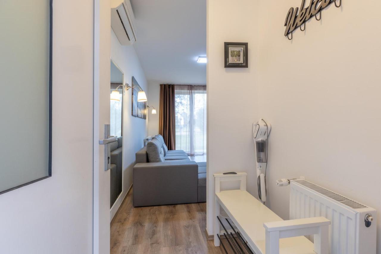 Fresh Green Wellness Apartman By Bltn Siofok Appartement Buitenkant foto